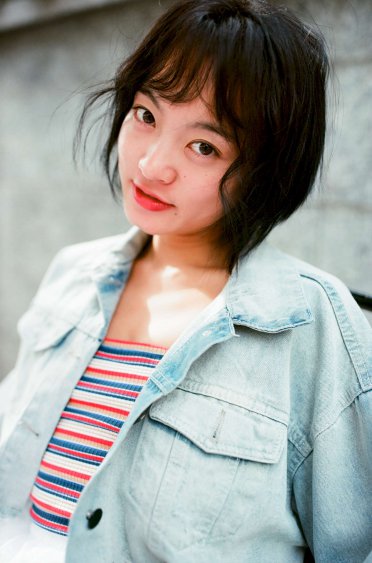 《黑侠2女主角》